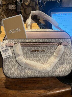 MICHAEL KORS CROSSBODY NEW WITH TAGS!!!!!!!!